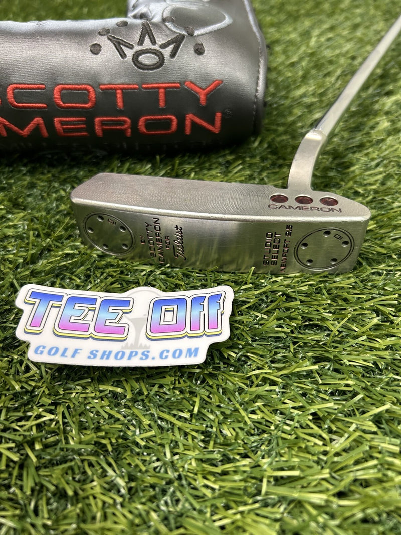 Scotty Cameron Studio Select Newport 2.5 Blade Putter 33" Matador Grip RH – Pre-Owned Golf Club – TEE OFF Golf Shops