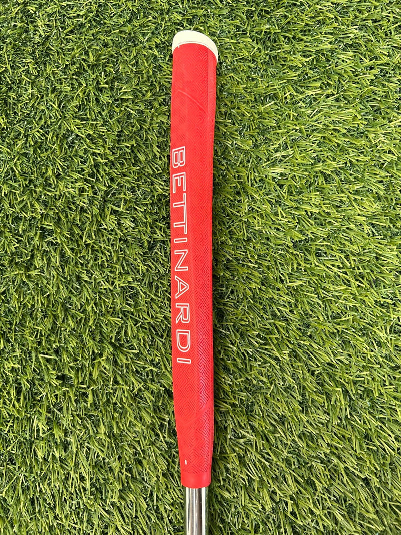 Bettinardi Studio Stock 7 303SS Mid Mallet 33" Putter Original Grip RH – Pre-Owned Golf Club – TEE OFF Golf Shops