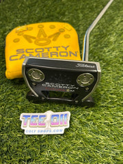 Scotty Cameron Futura 8M Mallet Putter 34.5" Original Grip RH – Pre-Owned Golf Club – TEE OFF Golf Shops