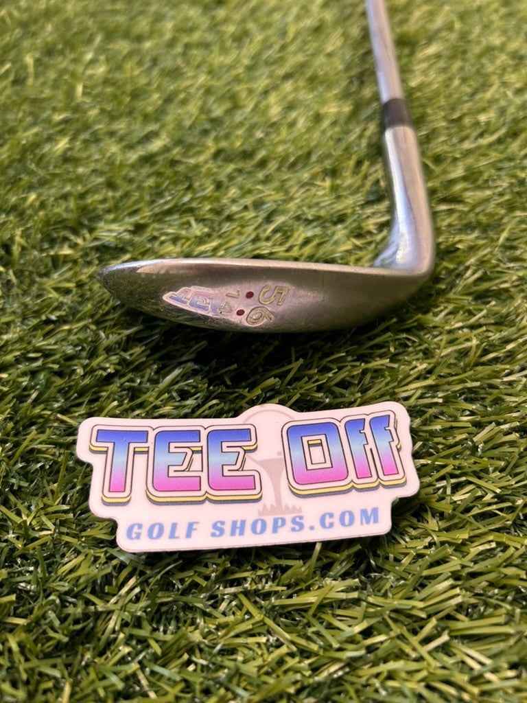 Ladies Cleveland Bloom 56 Loft SW Graphite W Flex GP Grip RH