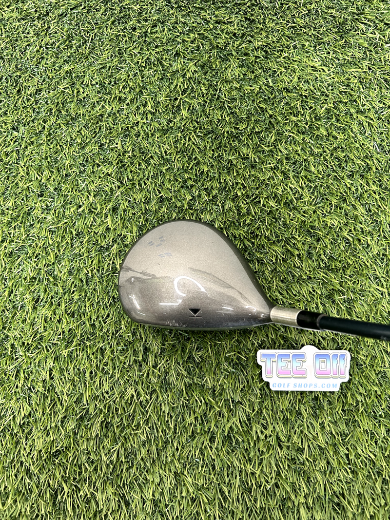 Titleist 975J-VS Driver 9.5 Loft Graphite Design Stiff Flex Golf Pride Grip RH – Pre-Owned Golf Club – TEE OFF Golf Shops