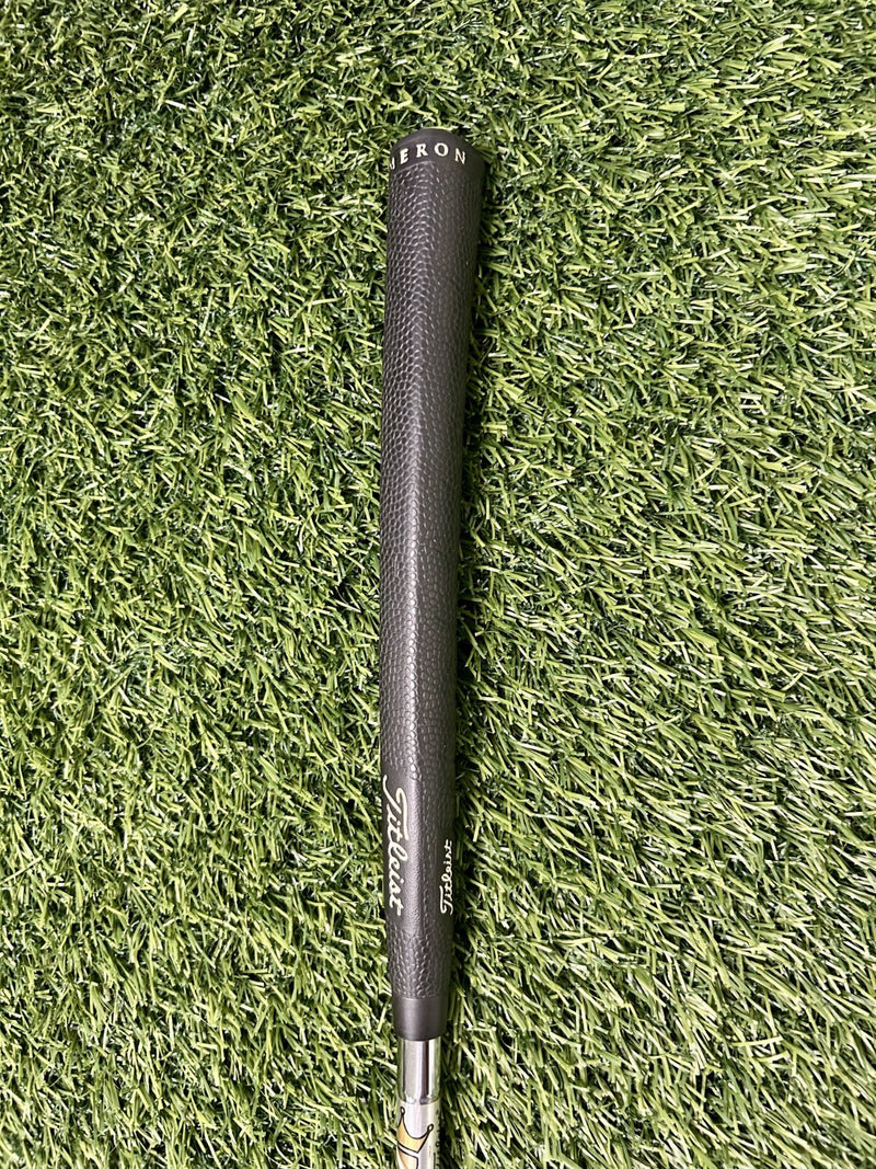 Scotty Cameron Pro Platinum Blade Putter 34" Original Grip RH – Pre-Owned Golf Club – TEE OFF Golf Shops