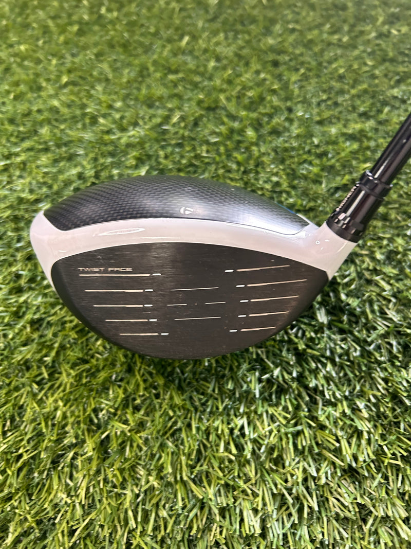 TaylorMade SIM 2 Driver 9 Loft Stiff RH