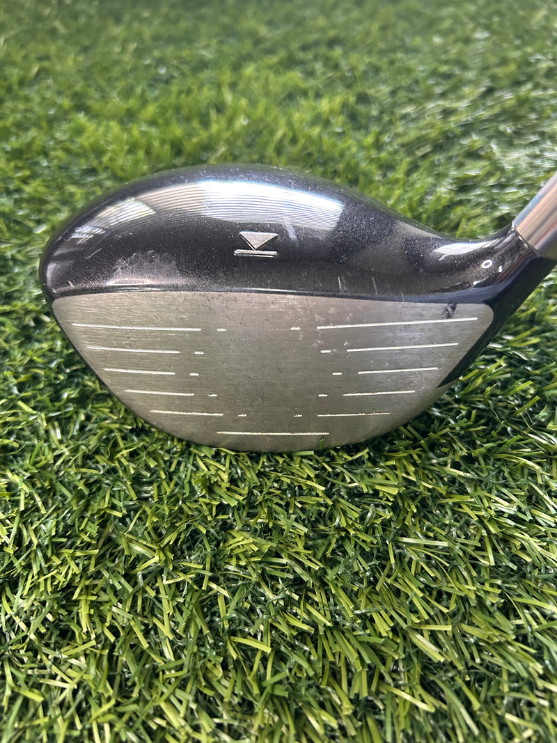 Titleist 905R Driver 9.5 Loft Stiff RH