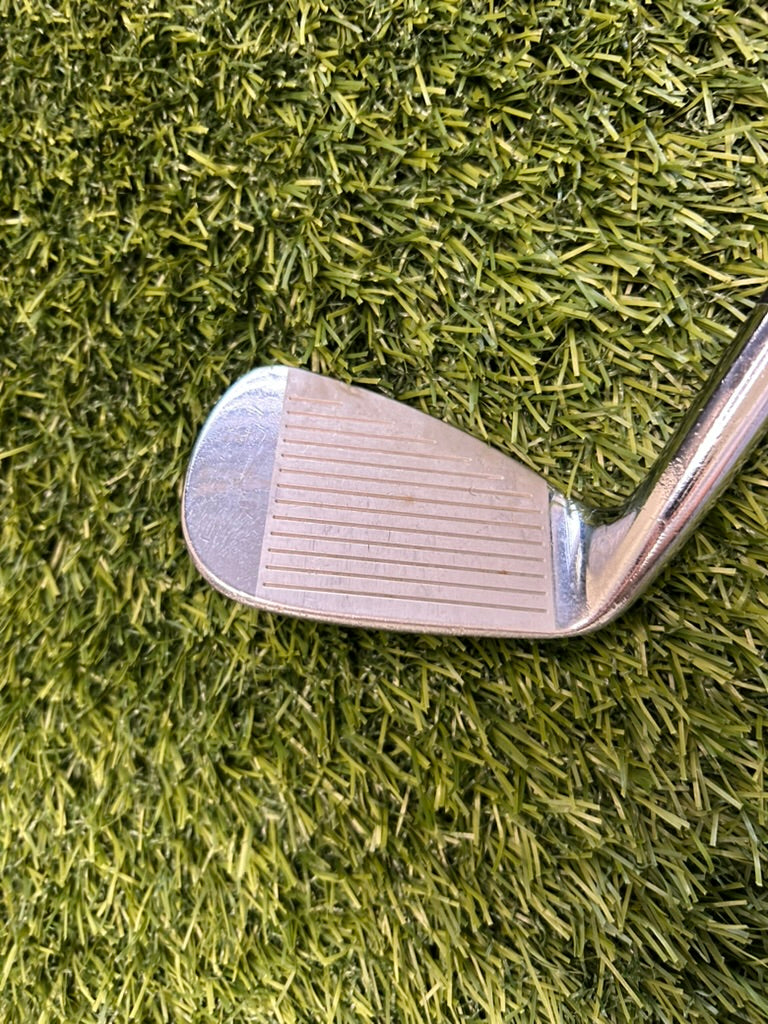 Titleist 590 CB 9-Iron Stiff RH