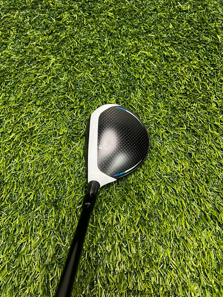 TaylorMade SIM 2 Max Tour Issue VeloCore 7-Wood 21 Loft X-Stiff RH