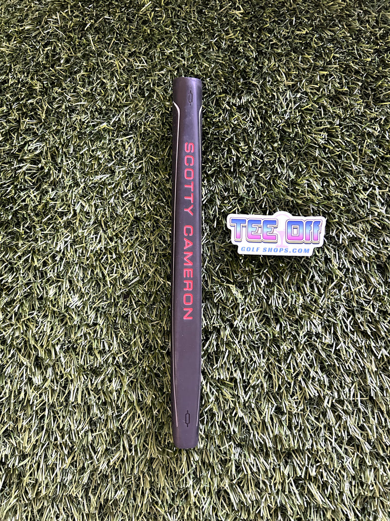 Scotty Cameron Phantom Oversize Red & Black Putter Grip Pulled