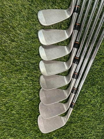 TaylorMade Burner Tour Blade 3-P Iron Set Stiff RH