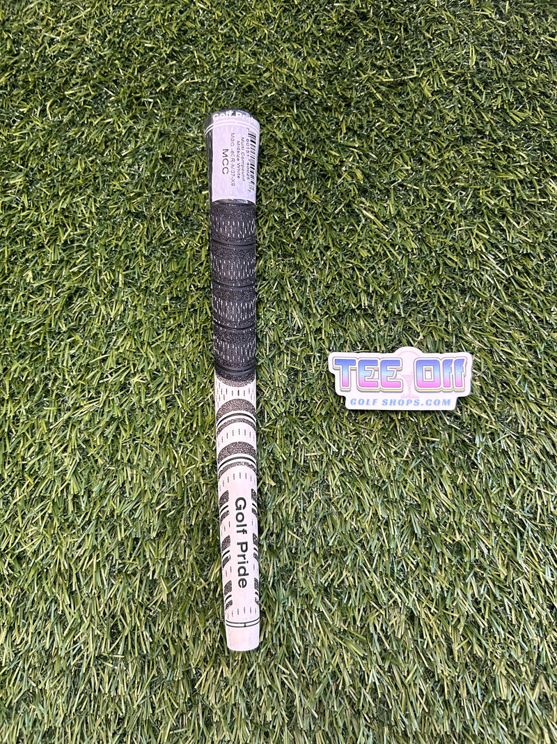 Golf Pride MCC New Decade White Midsize