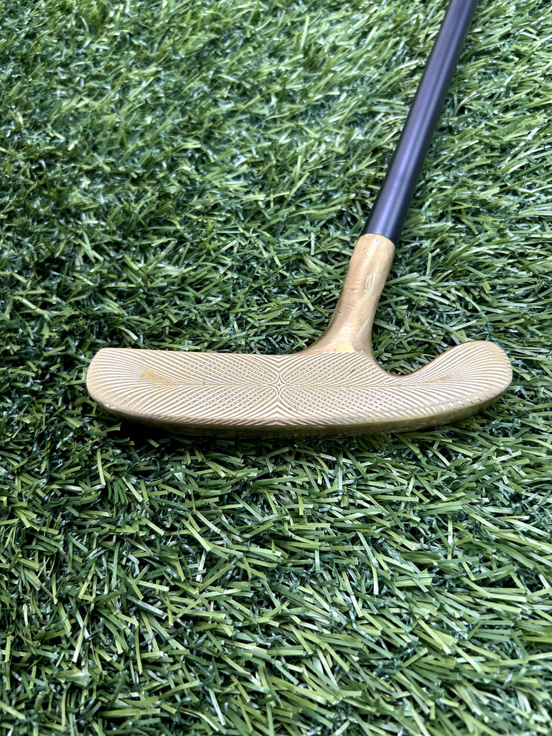 Titleist Bullseye Tee's Custom Masters 35" Putter RH