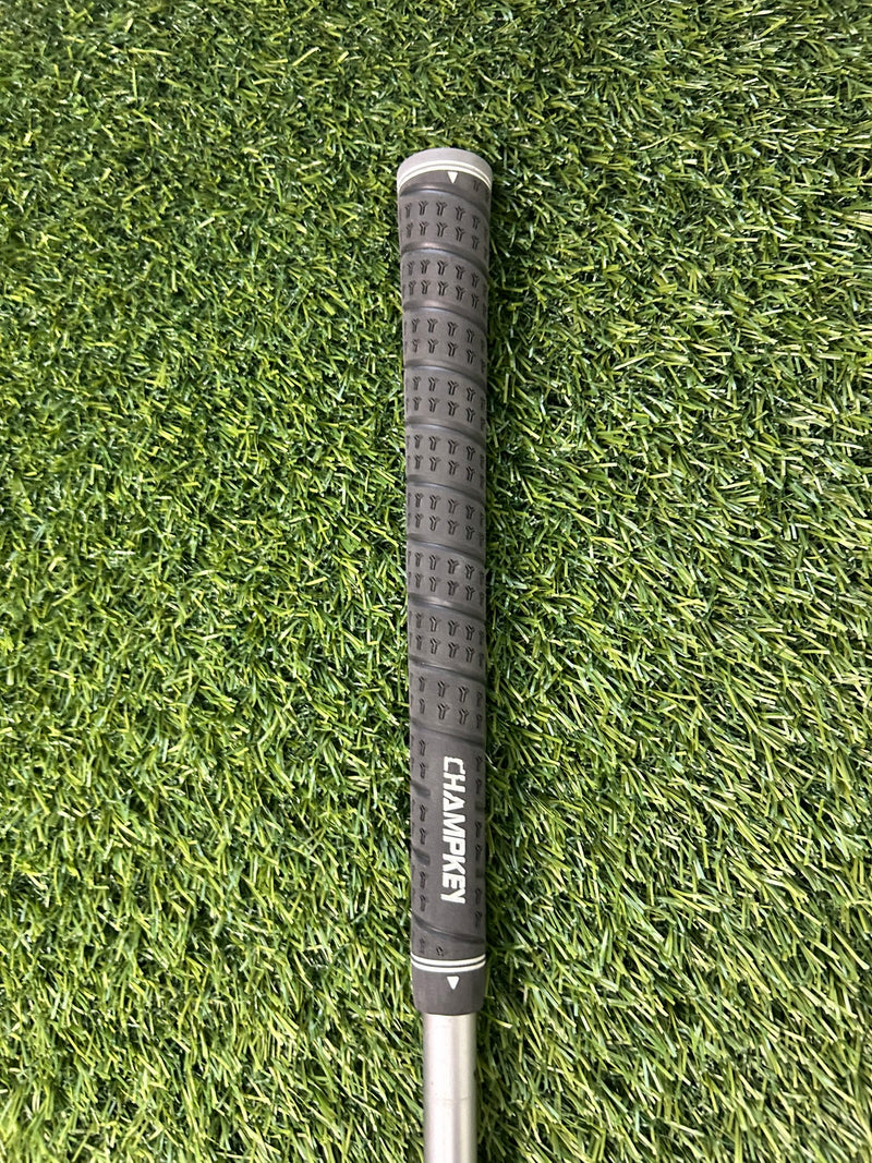 TaylorMade AeroBurner Black Driver 10.5 Loft Matrix Senior Flex RH