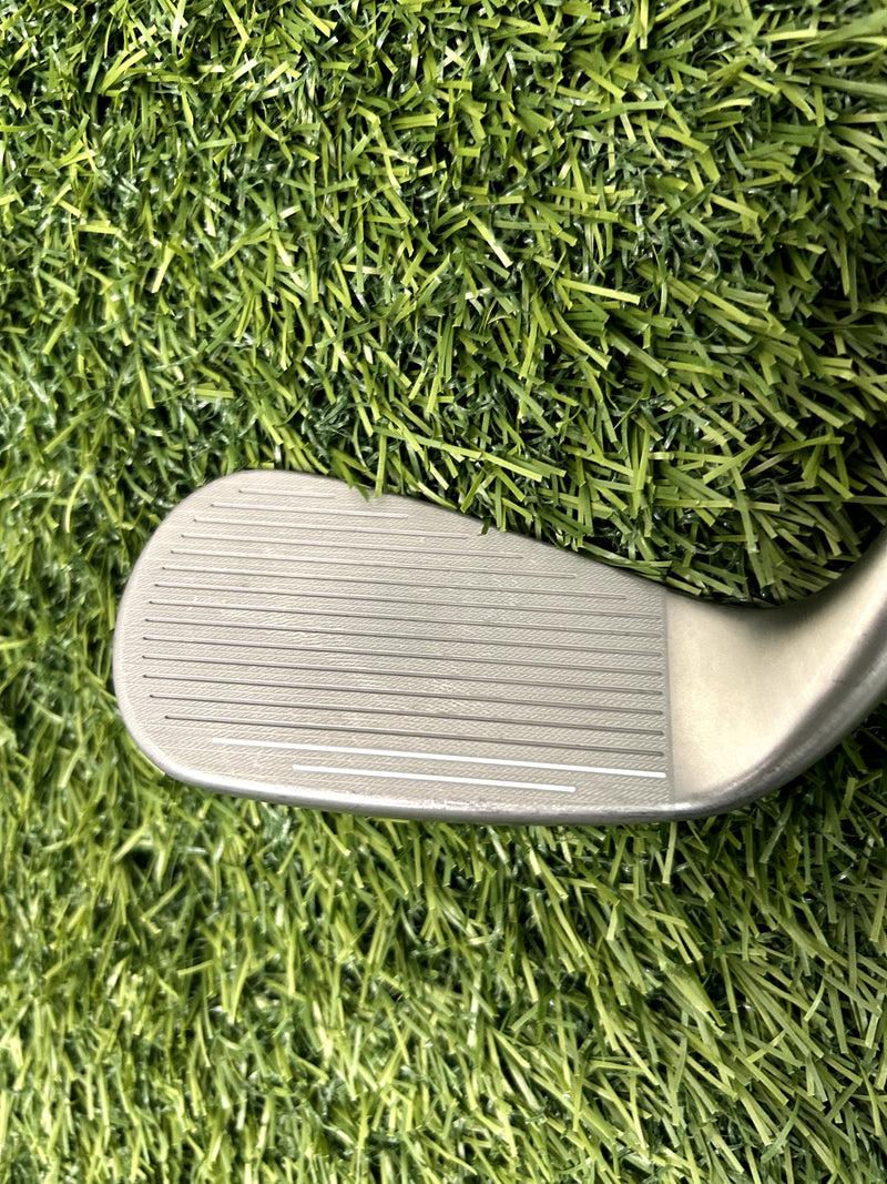 Cleveland RTX Full-Face Chipper Chipper 54 Loft Wedge Flex RH