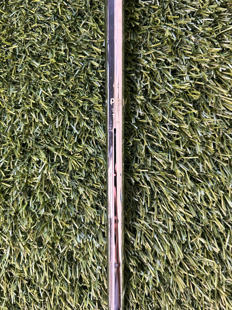 TaylorMade Qi Irons Set 5-PW NS Pro Stiff Flex GP Grip RH