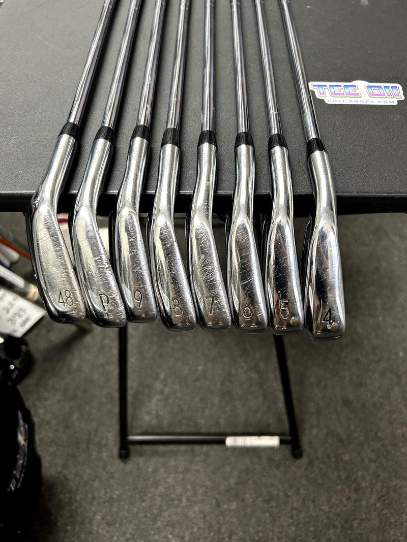 Titleist T200 4-AW Iron Set Stiff LH