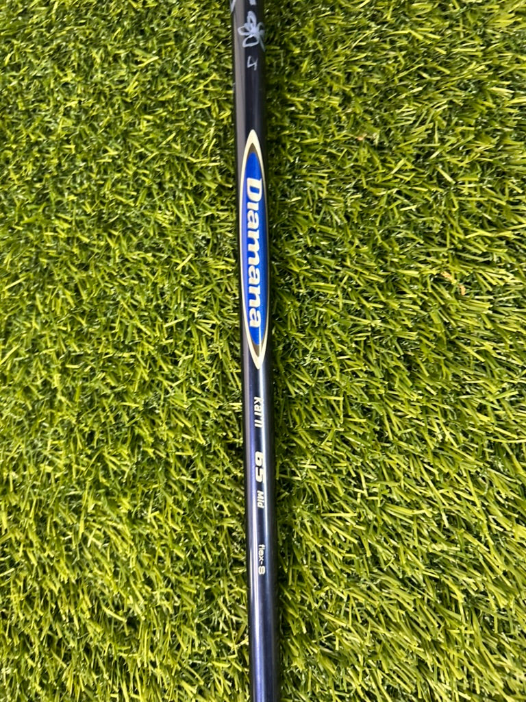 Titleist 910 D2 Driver 10.5 Loft Stiff RH