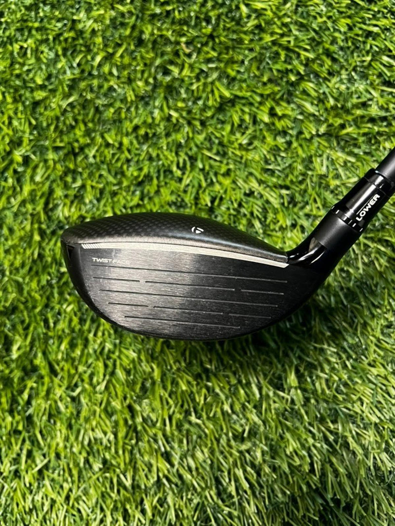 TaylorMade Qi4D 5W 18 Loft Rear X-Stiff Flex Jumbomax Grip RH