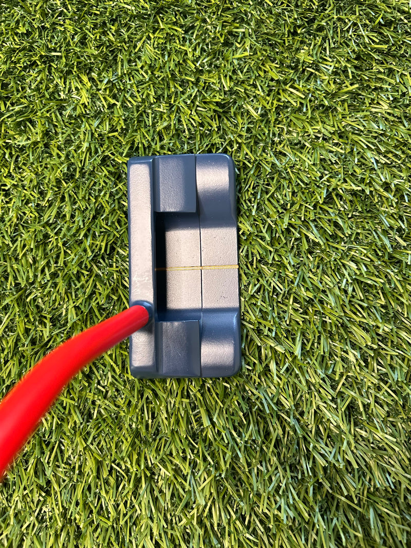 Custom USA America Scotty Cameron Studio Select Squareback No.1 35” RH