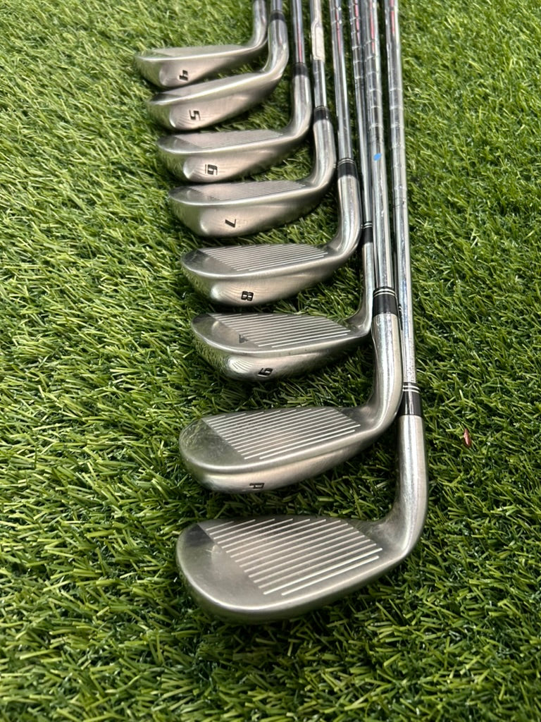 TaylorMade Burner HT 4-P,A Iron Set Stiff RH