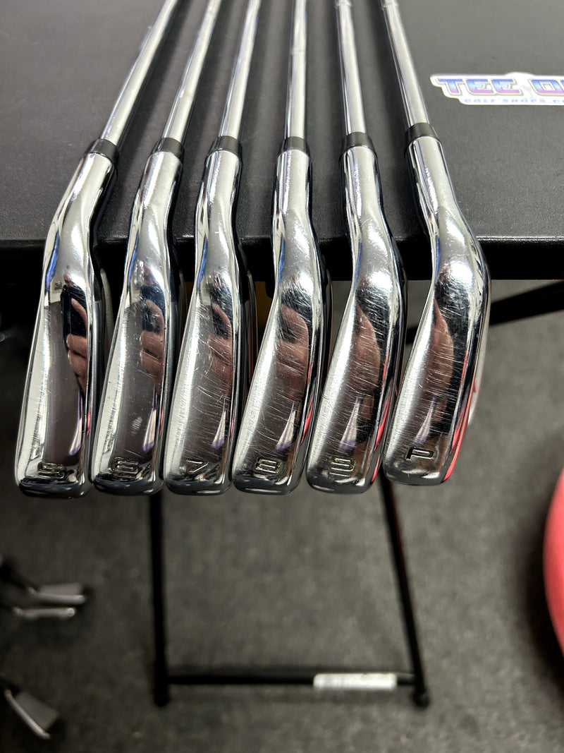 Callaway Elyte 5-PW +1" Iron Set Stiff RH