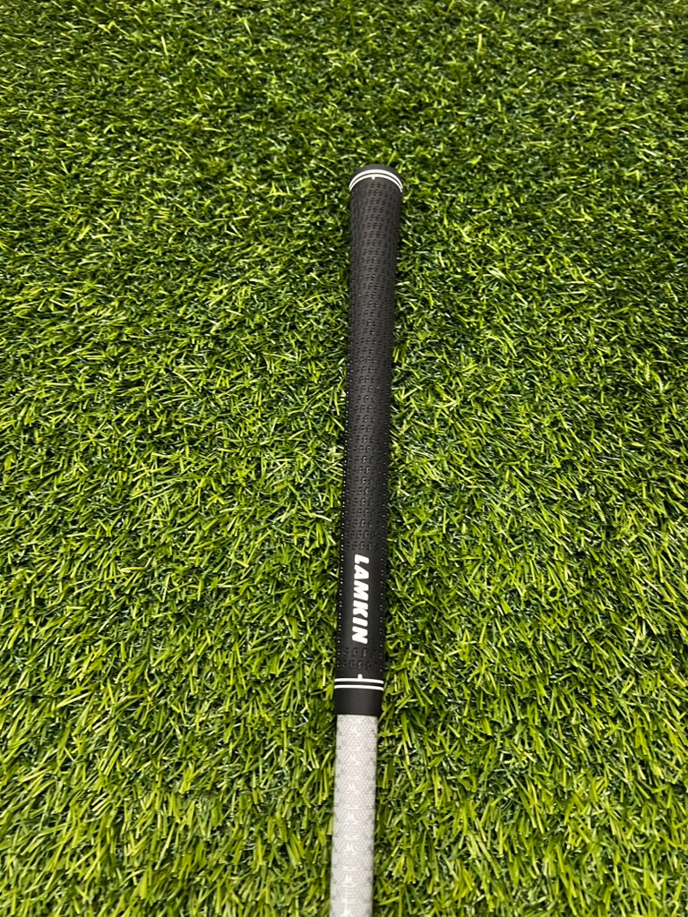 Titleist GT1 Driver 10.0 Loft Regular RH