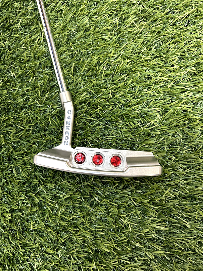 Scotty Cameron Circle T Newport 2 34.5" Putter RH