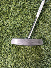 Cleveland HB Soft 2 Black #8 CS Putter RH