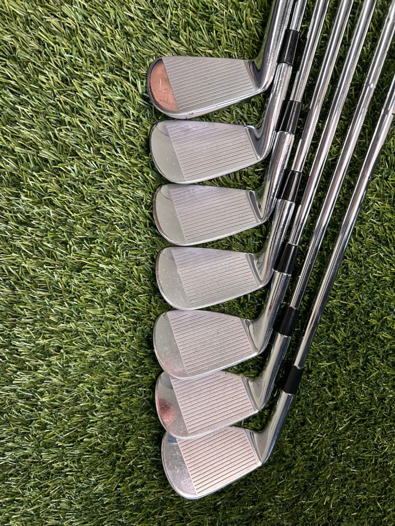 TaylorMade P7-TW Irons Set  4-PW DG S400 Stiff Flex RH