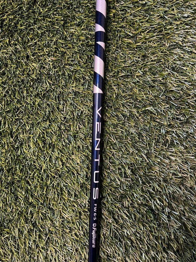 TaylorMade SIM 2 Titanium Rocket 3W 13.5 Loft Ventus 6S Stiff Flex RH