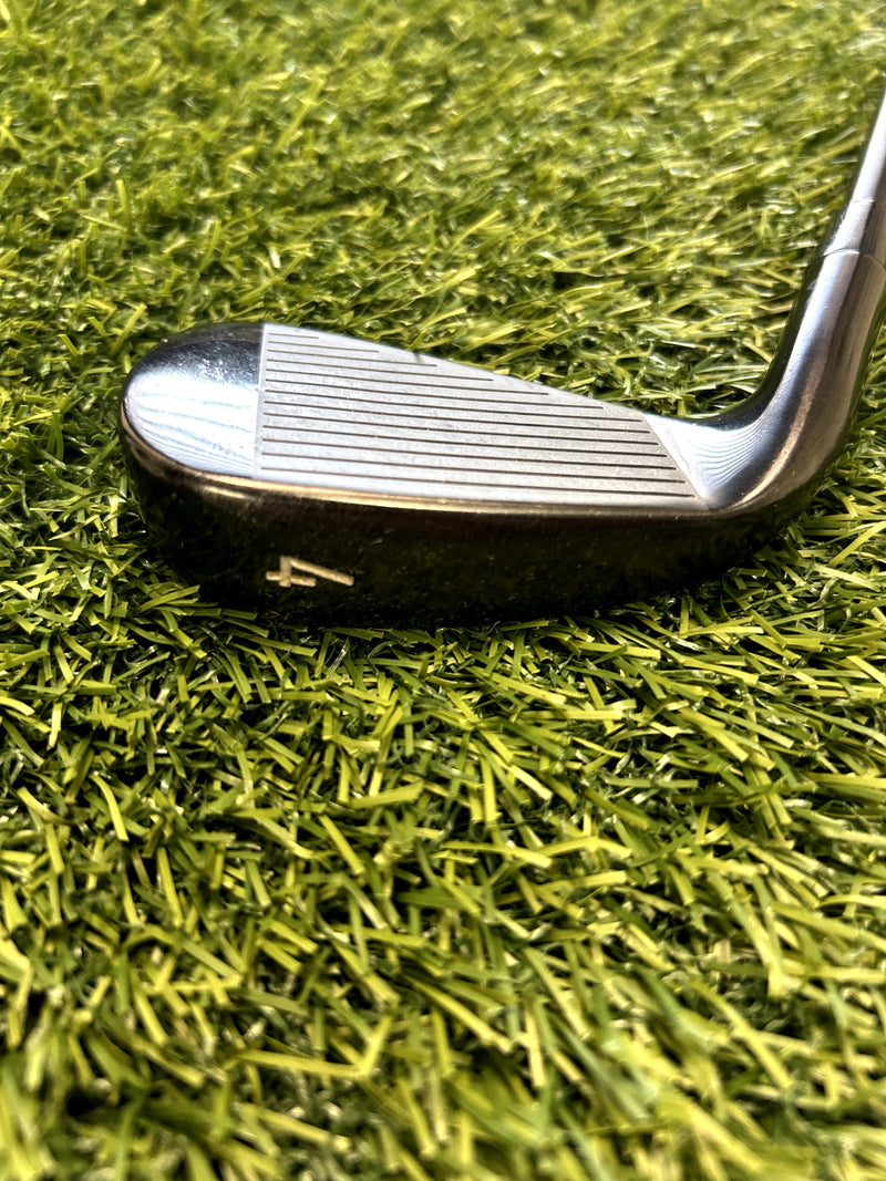 Callaway Apex Black 4-Iron Regular RH