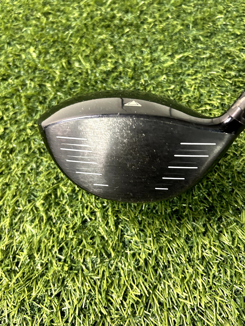 Titleist 915D2 Driver 12 Loft Senior RH