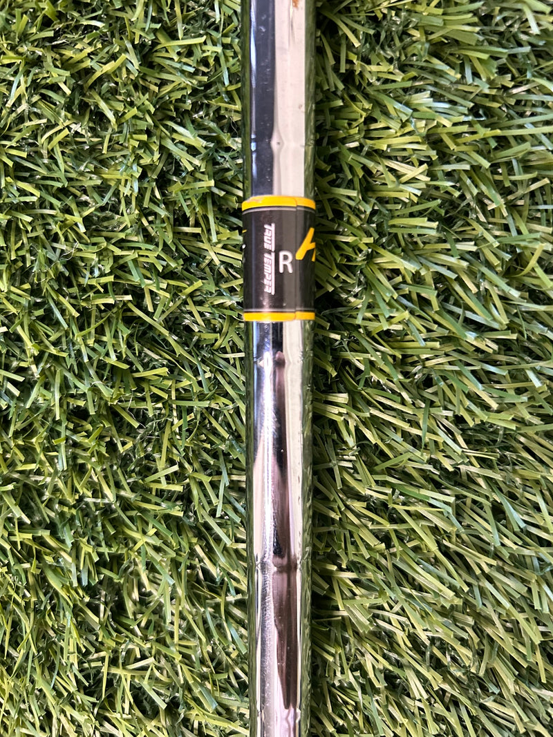 Cleveland HiBore 3H 21 Loft Graphite Regular Flex Lamkin Grip RH