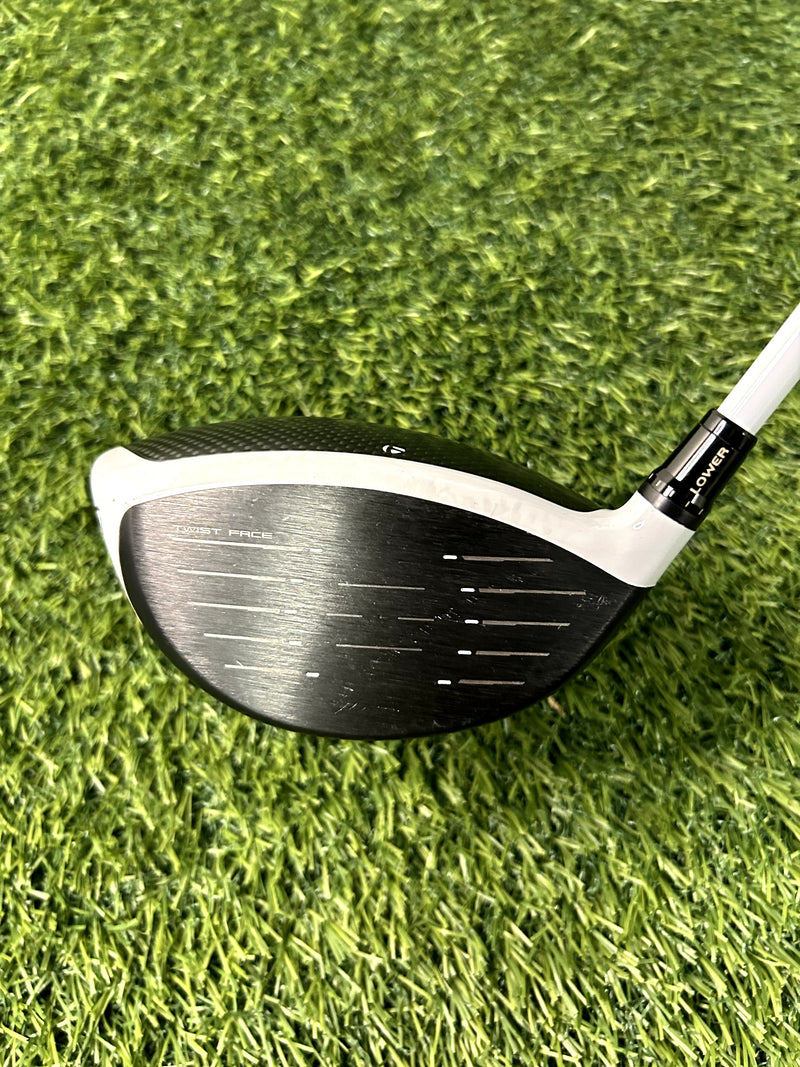 TaylorMade SIM 2 Max D Driver 9 Loft Stiff RH