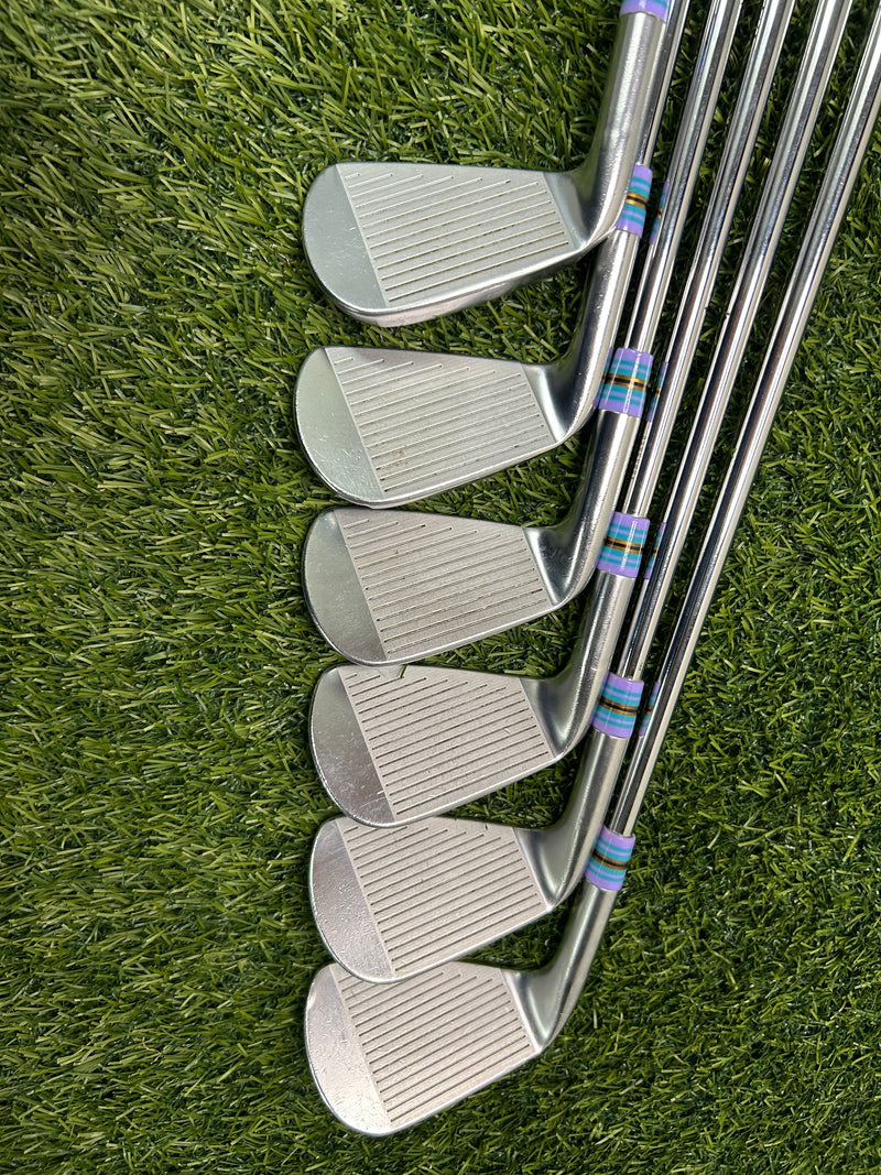 Srixon ZXi7 5-PW Iron Set X-Stiff RH