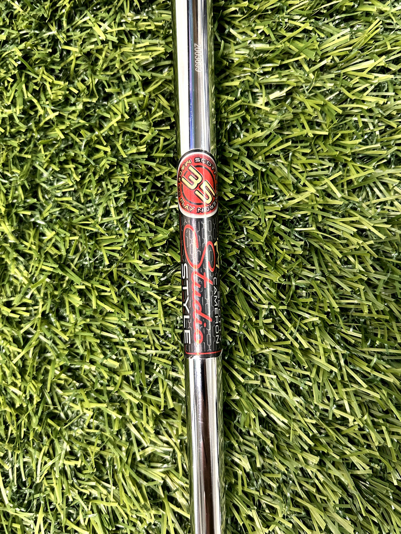 Scotty Cameron Studio Style Newport Plus Blade 2025 Putter RH