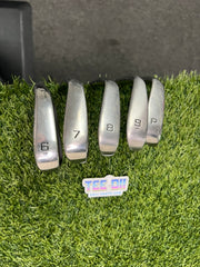 Tommy Armour EVO 6-P Iron Set Regular RH