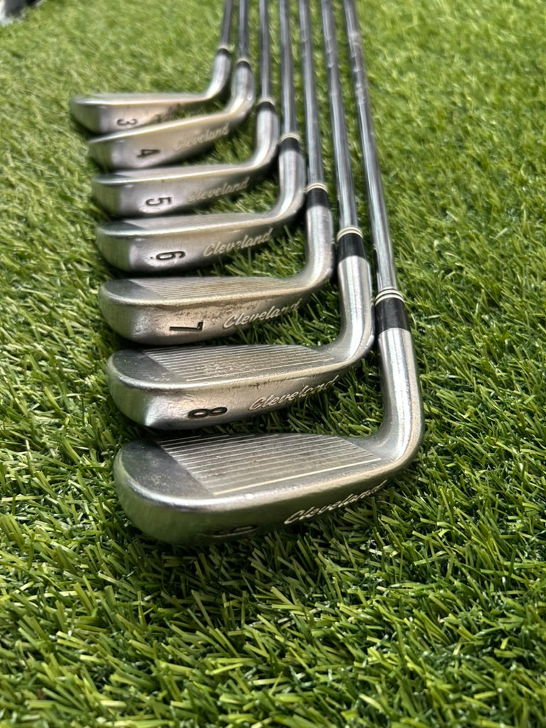 Cleveland CG4 3-9 Iron Set Regular RH