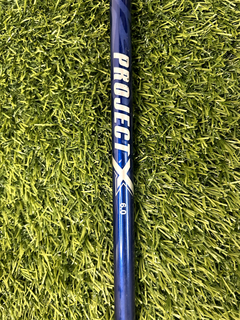 Titleist 907 D2 Driver 8.5 Loft Stiff RH