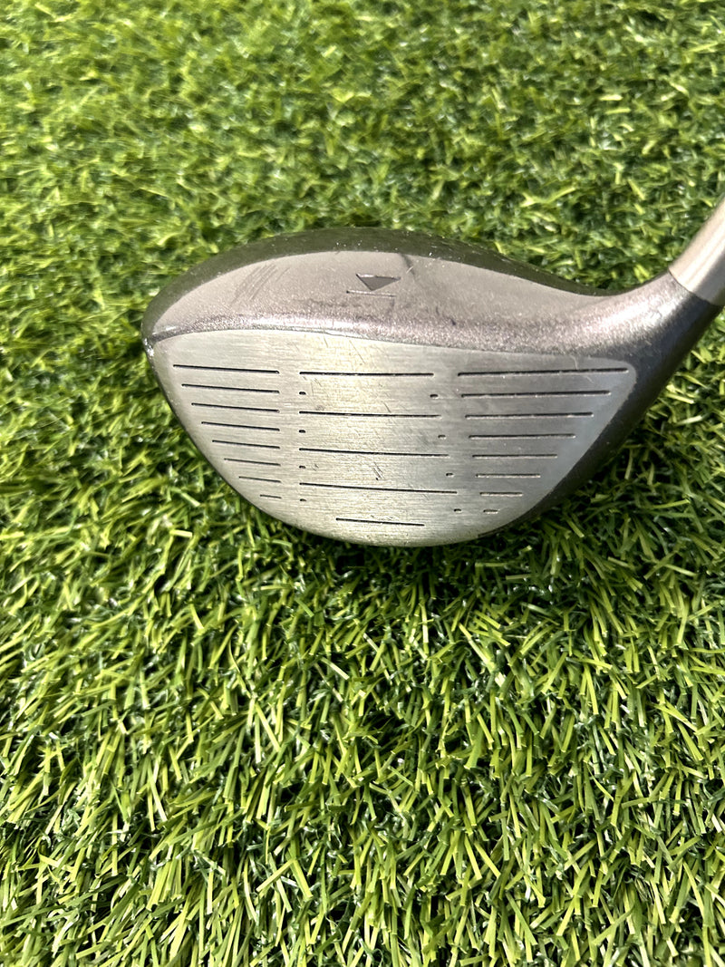 Titleist Titanium 975J Driver 9.5 Loft Regular RH