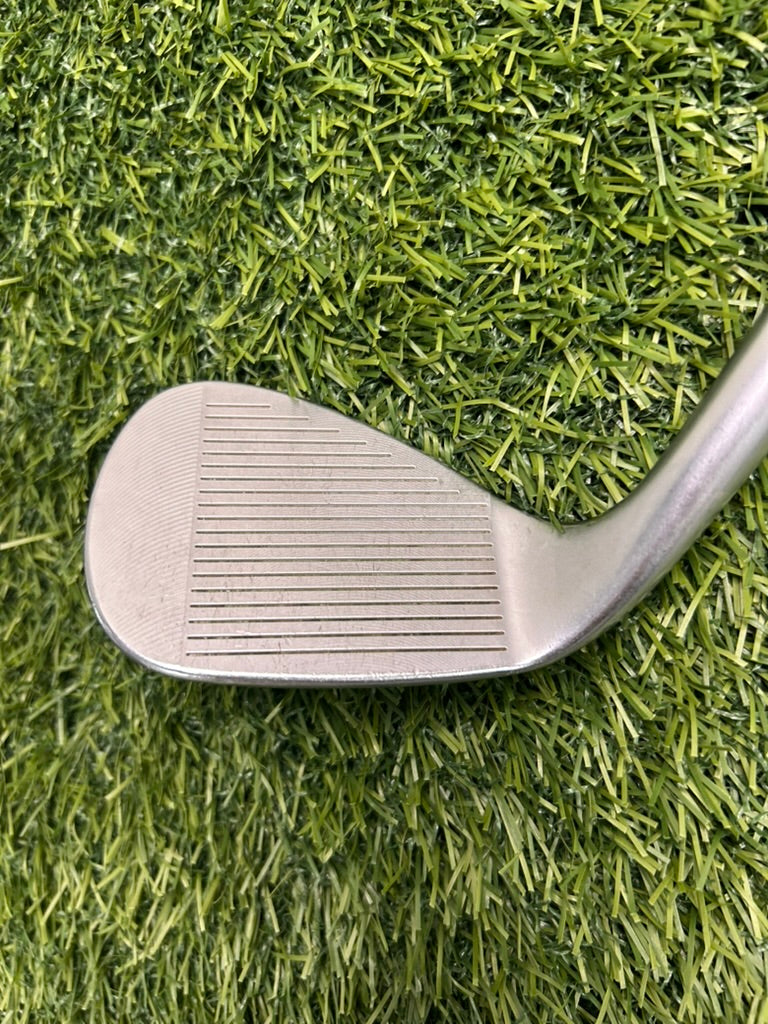 Cleveland CBX Zipcore Sand Wedge 56 Loft Wedge Flex RH
