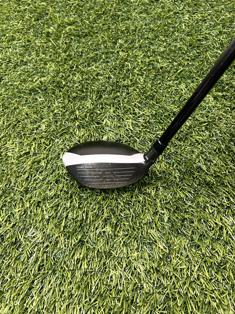 TaylorMade M6 Rescue 6H 28 Loft Regular RH