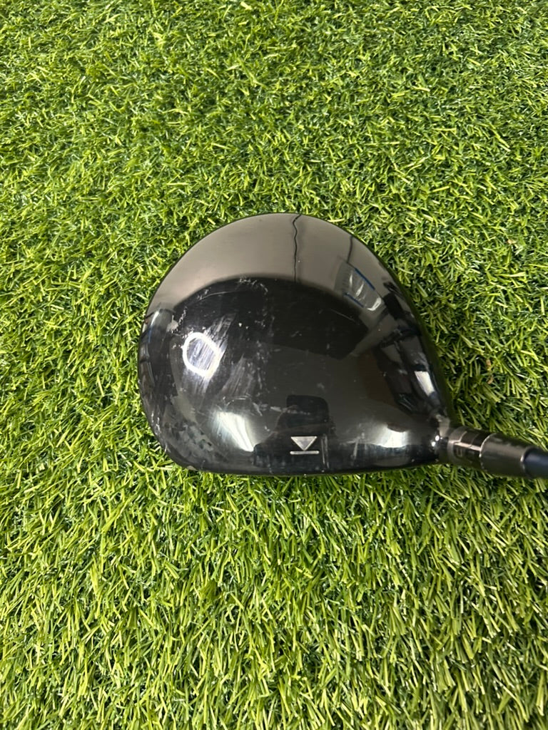 Titleist 910 D2 Driver 10.5 Loft Stiff RH