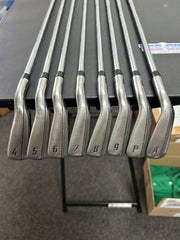 Callaway X Hot 4-AW Iron Set Regular RH