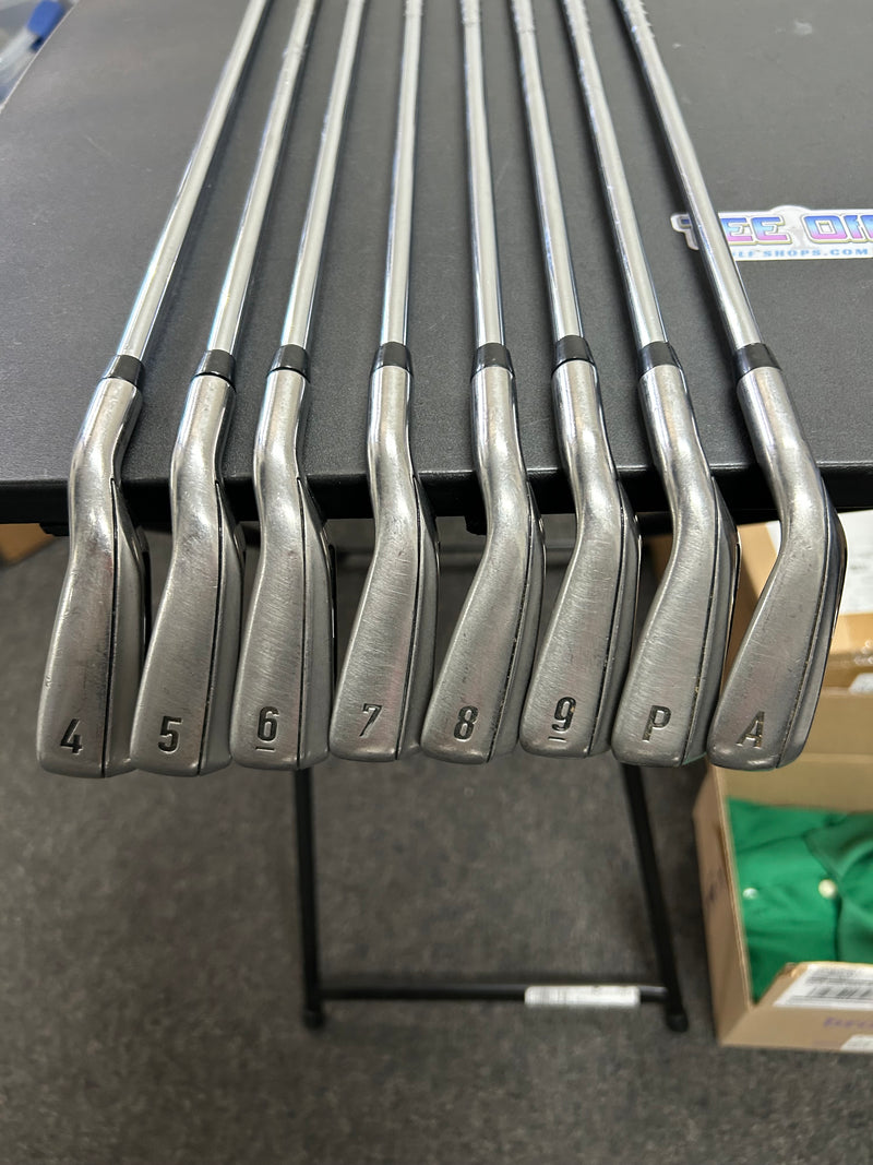Callaway X Hot 4-AW Iron Set Regular RH