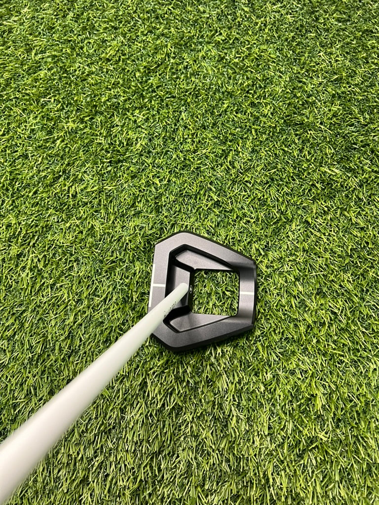 L.A.B. Golf OZ.1i Anodized Black ACCRA 35 Putter RH