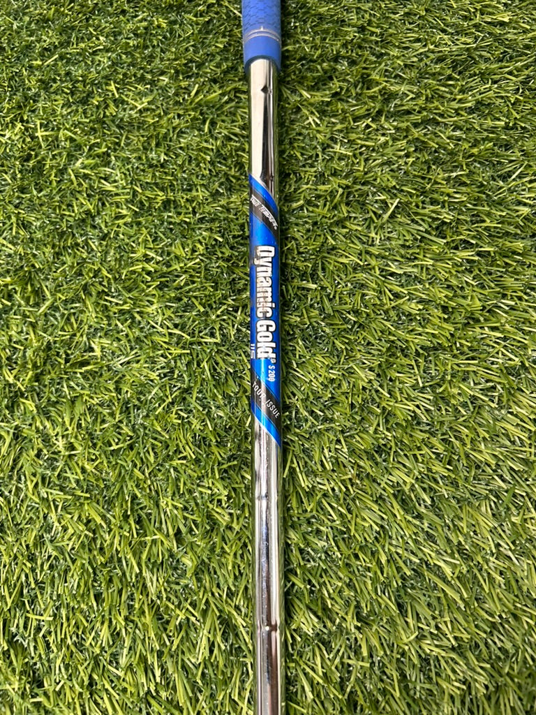 Callaway JAWS Blue Gap Wedge 52 Loft X-Stiff RH