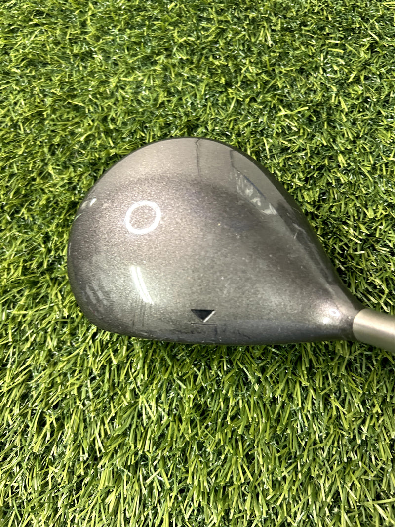 Titleist Titanium 975J Driver 9.5 Loft Regular RH