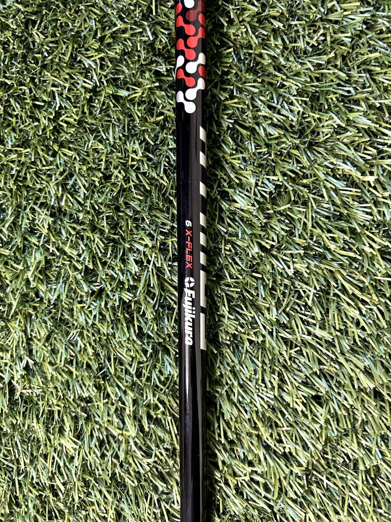 Akira Prototype M210 Driver 10 Loft X-Stiff RH