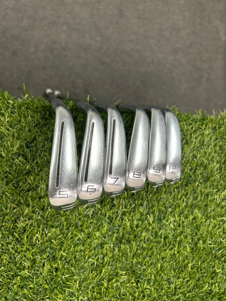TaylorMade P790 5-P Iron Set Stiff RH