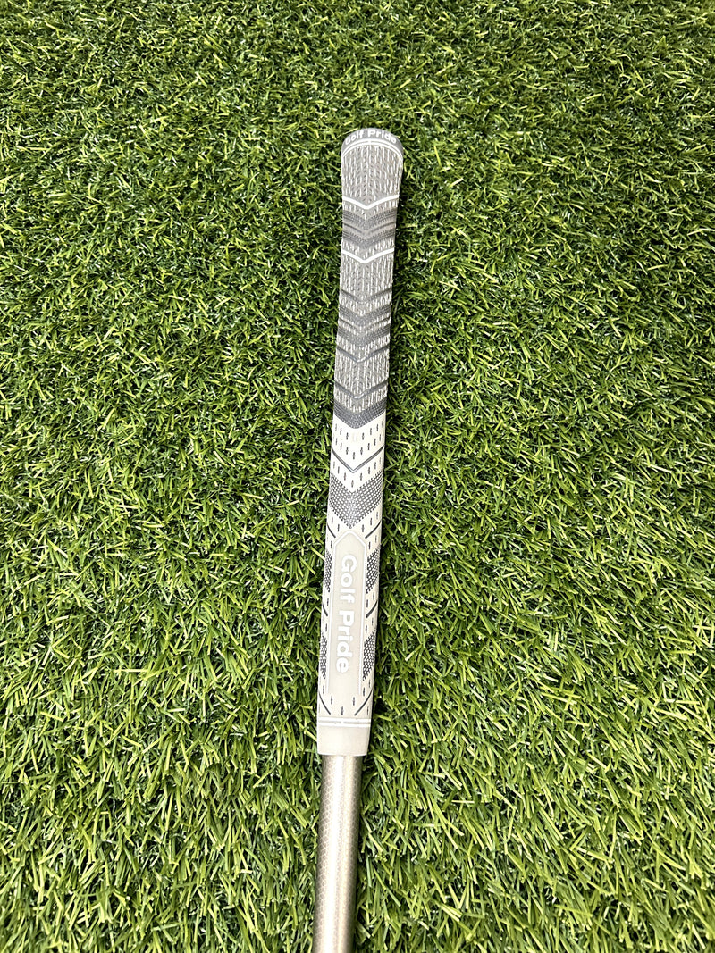 Titleist 915Hd 2H 17.5 Loft Stiff RH