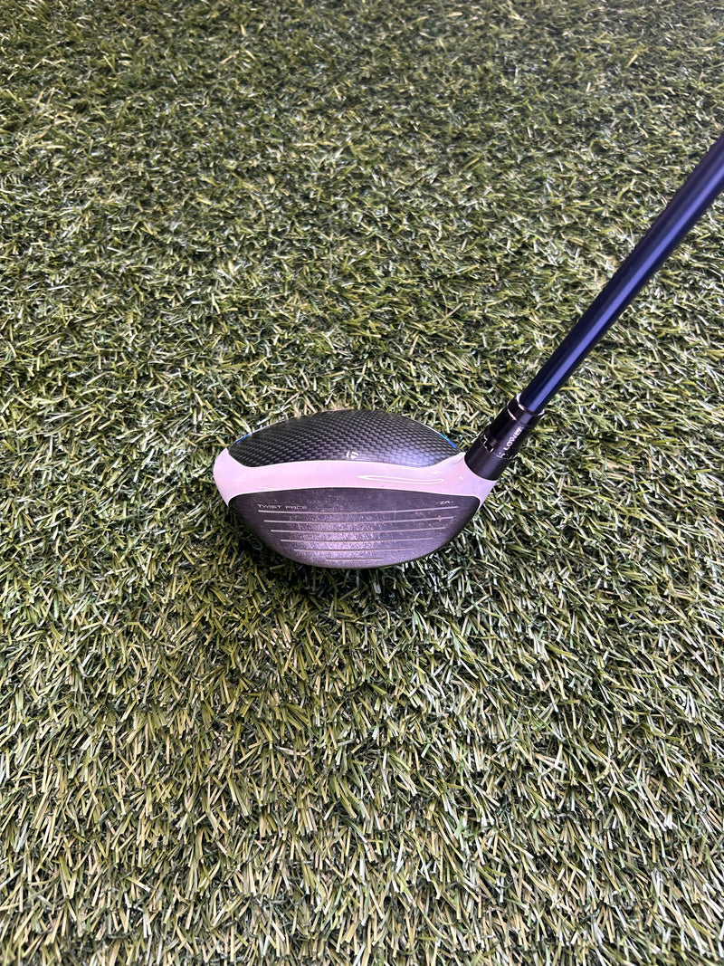 TaylorMade SIM 2 Titanium Rocket 3-Wood 13.5 Loft Stiff RH